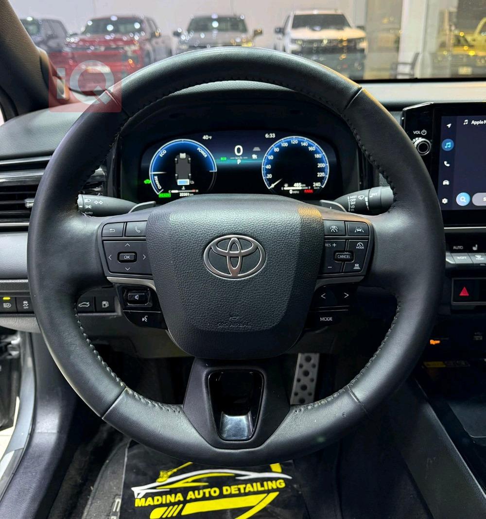 تۆیۆتا کامری